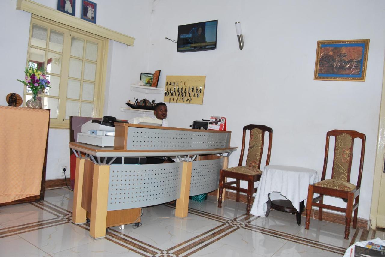 Frontiers Hotel Энтеббе Экстерьер фото